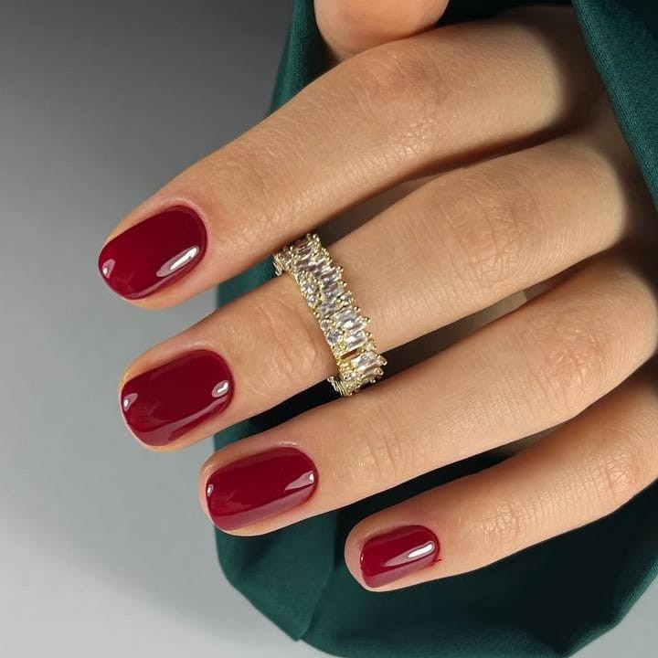 DIVNA The Red 07 lakier hybrydowy 13 ml