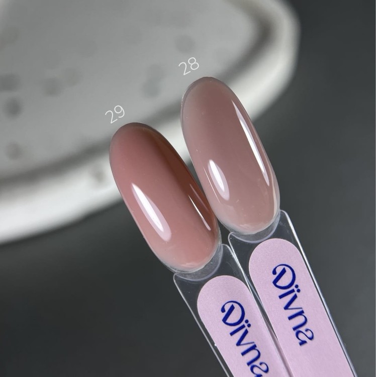 DIVNA Skilful Base 29 baza hybrydowa 13 ml