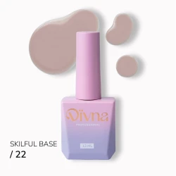 DIVNA Skilful Base 22 13 ml /  Baza hybrydowa